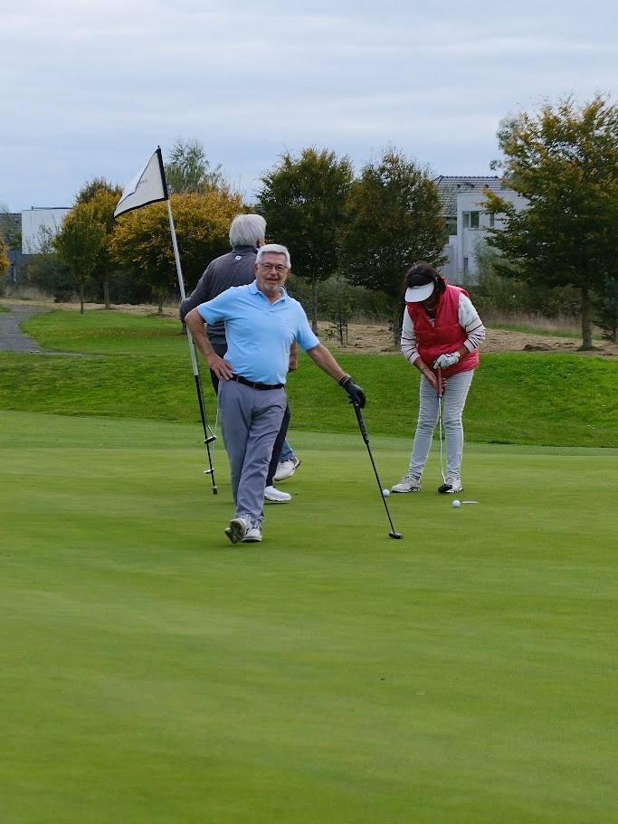 Girls only, matinée de golf pour les filles et dames, les ladies de Mérignies.